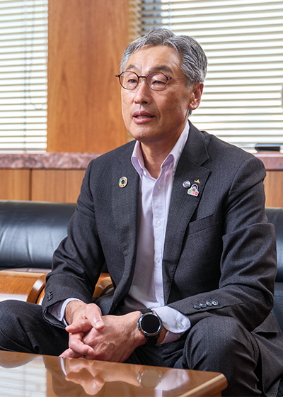 社長がインタビューされている